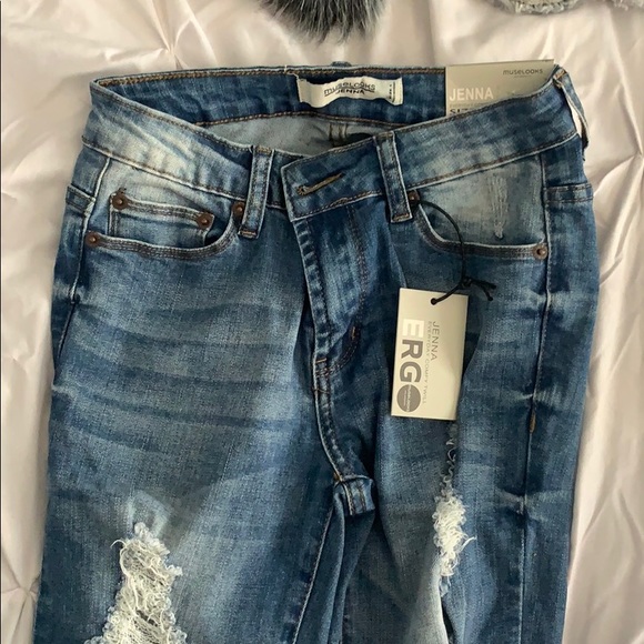 Brand new ripped jeans - Picture 1 of 4